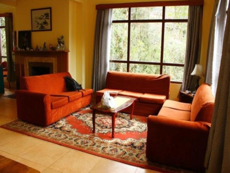 Rhododendron Hotel Darjeeling  Exterior photo